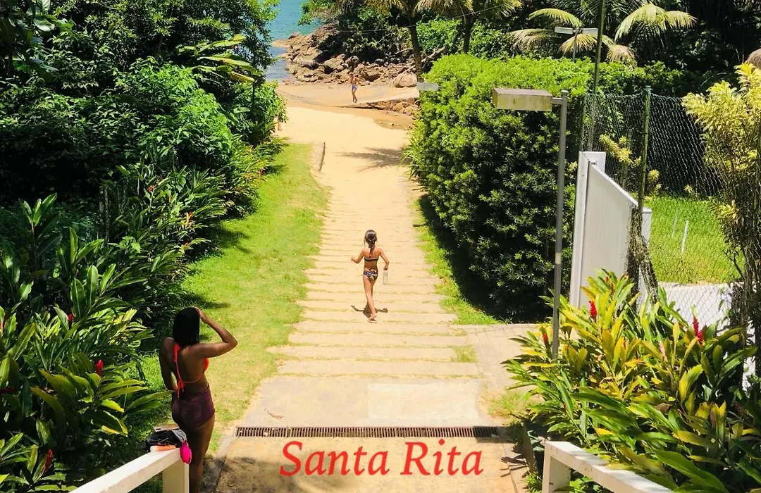Apartamento com acesso a pé a Santa Rita - Enseada - Ubatuba-1